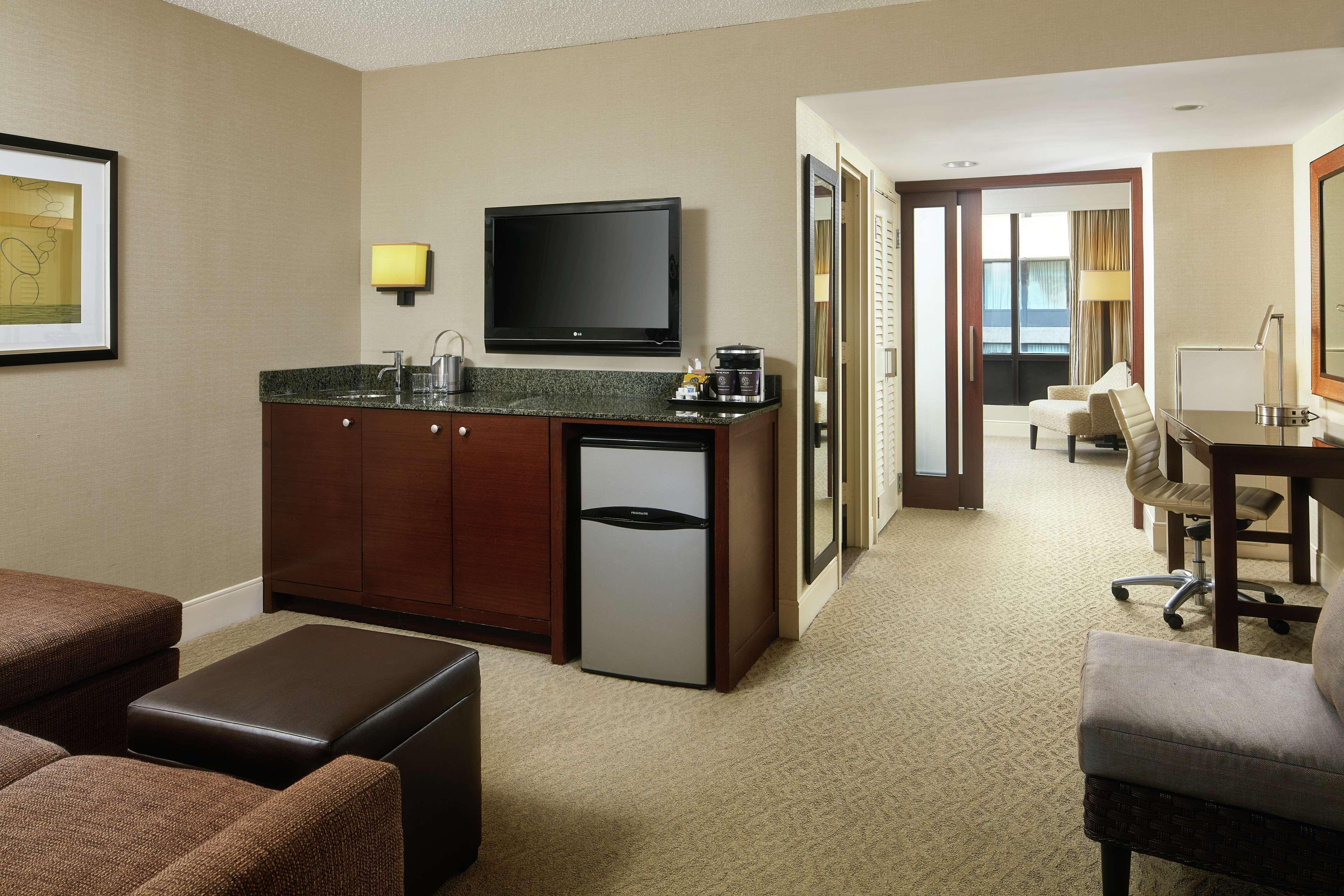 Doubletree By Hilton Washington Dc - Crystal City Arlington Exterior foto