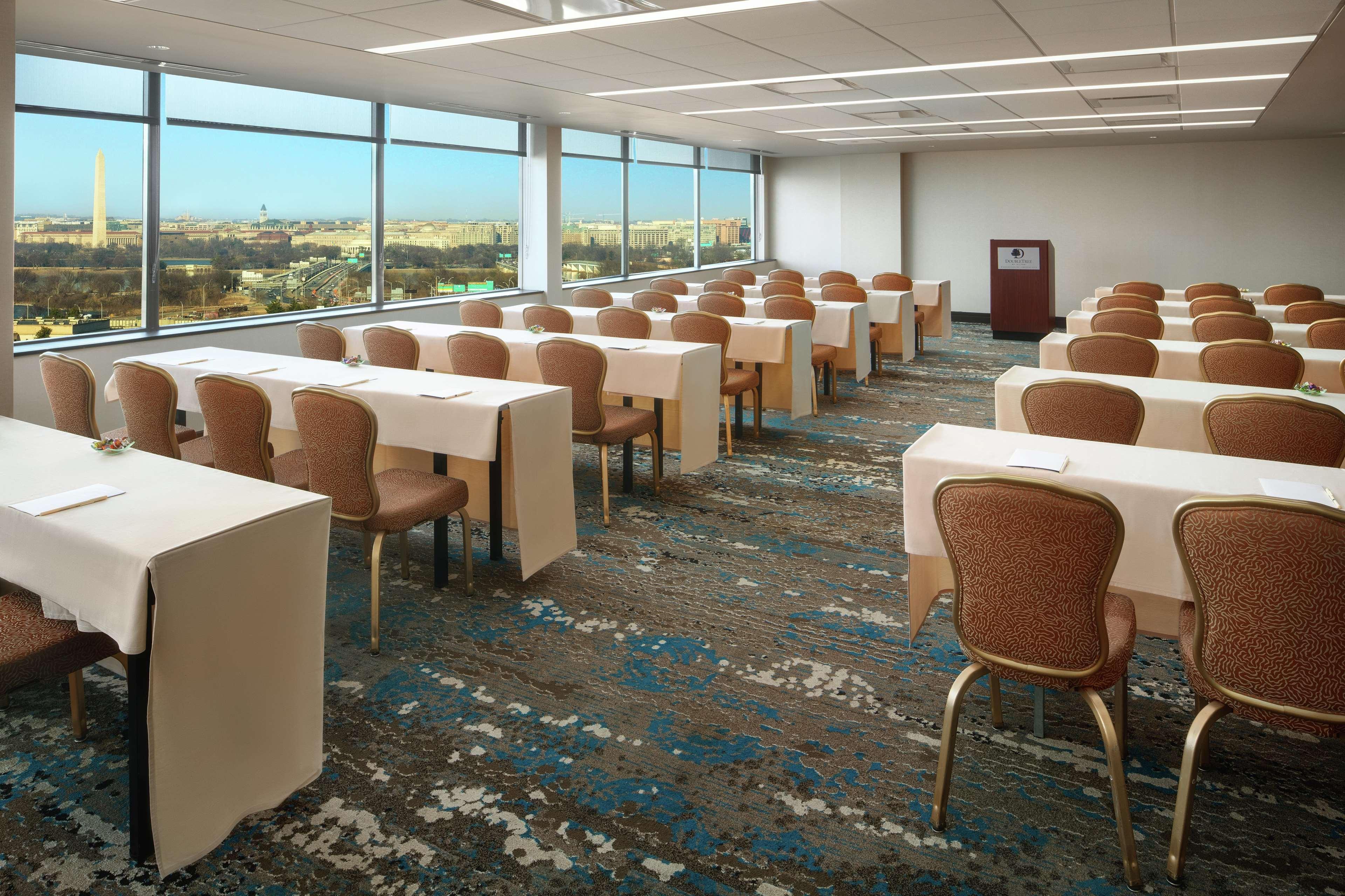 Doubletree By Hilton Washington Dc - Crystal City Arlington Exterior foto