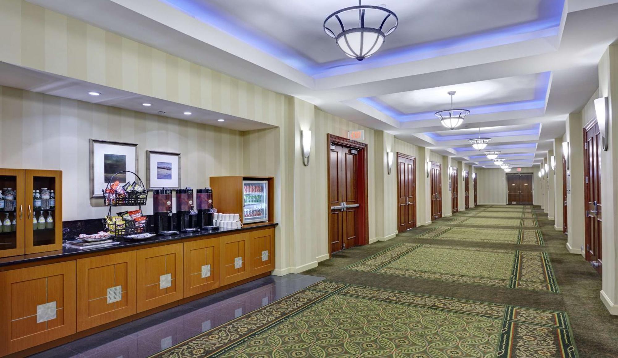 Doubletree By Hilton Washington Dc - Crystal City Arlington Exterior foto