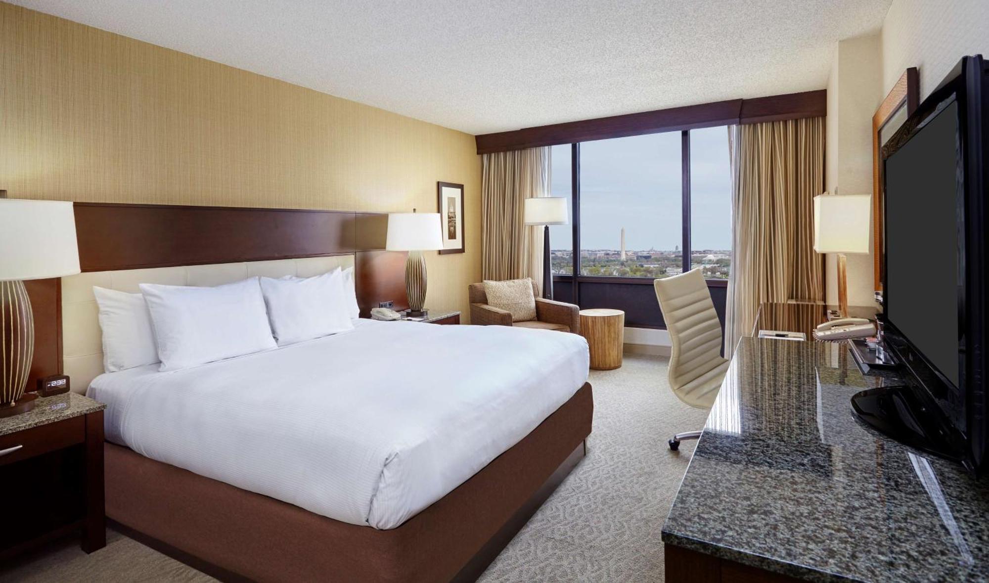 Doubletree By Hilton Washington Dc - Crystal City Arlington Exterior foto